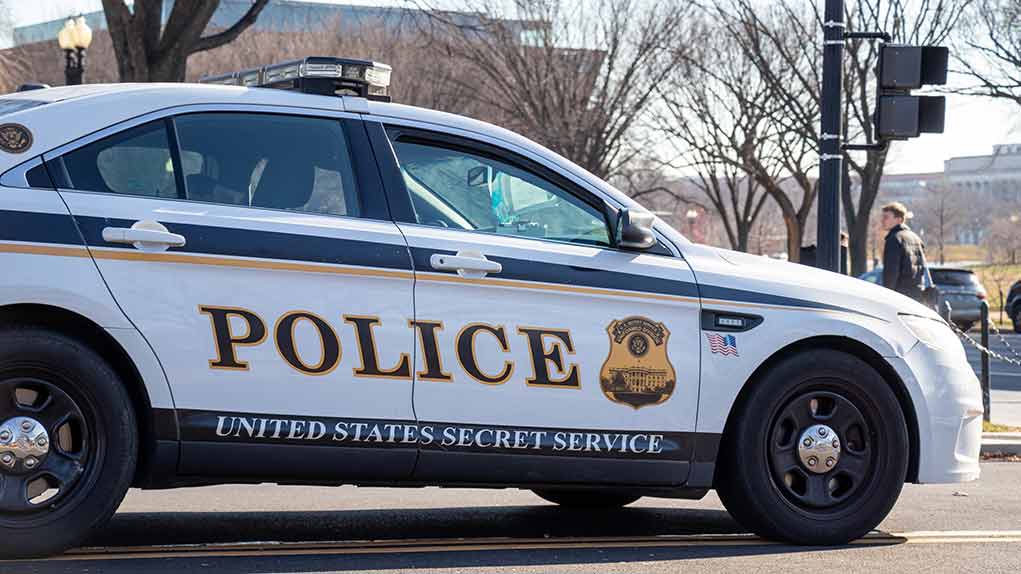 1606745311 featured image United States Secret Service police car on roadside.