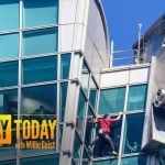 Watch: Alex Honnold Scales Taipei 101 Skyscraper Without